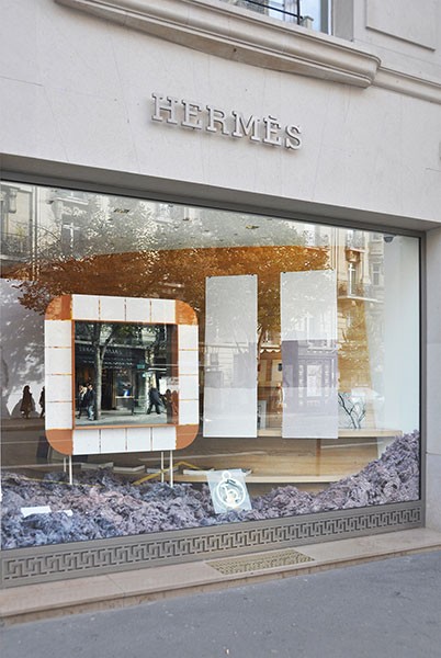 Hermès Petit h – Mobiliers Papier & soie